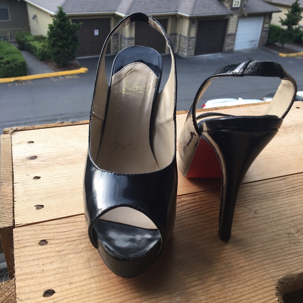 CHRISTIAN LOUBOUTIN Patent Leather Peeptoe Slings